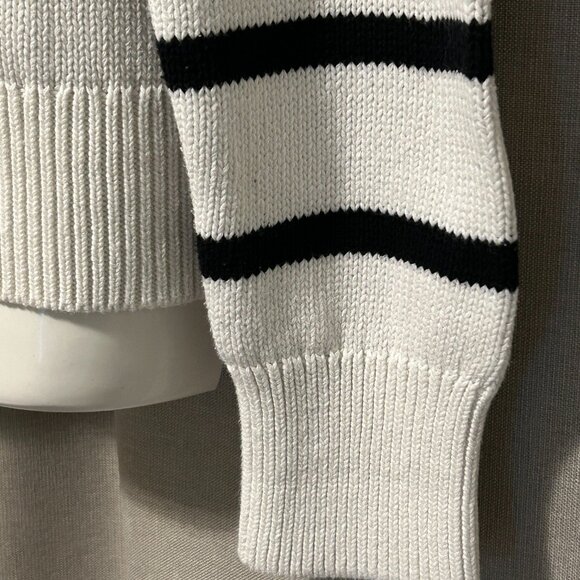 GAP 100% Cotton White with Black Stripe Sweater - Size Med to Large - Picture 5 of 11